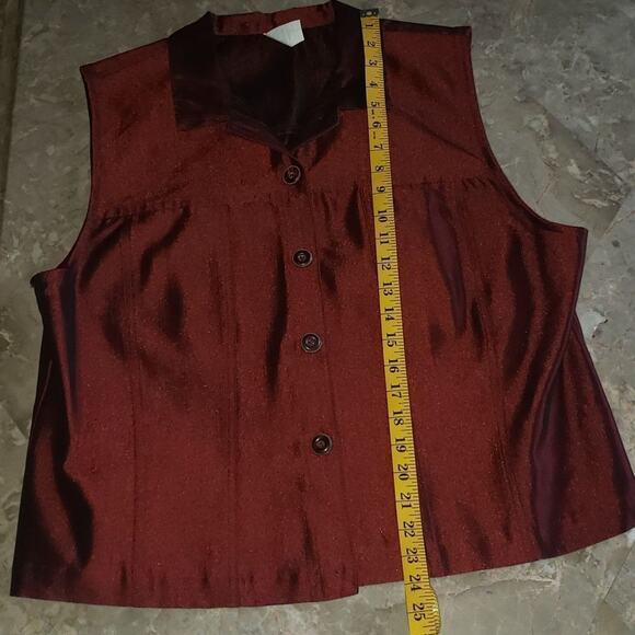 NWOT Women's Deep Red Metallic Button Down Vest - Picture 5 of 7